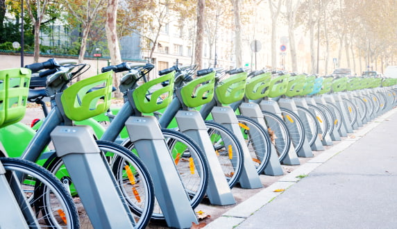 Designing cities for sustainable mobility